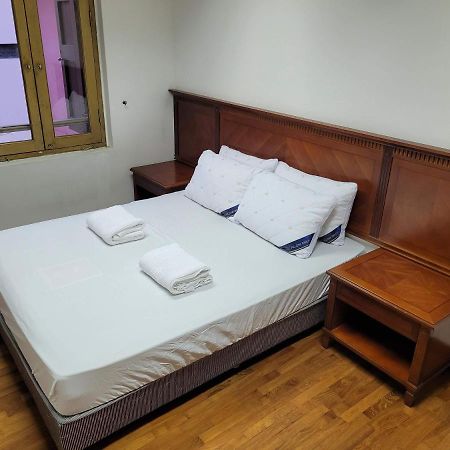 Wink At Upper Cross Street Hotel Сингапур Екстериор снимка